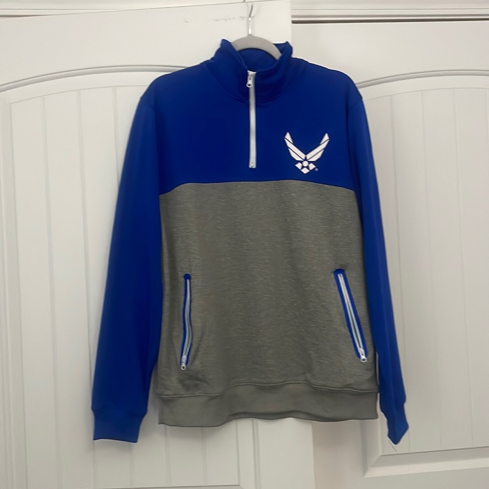 Men’s United States Air Force zip up pull over. Size Large